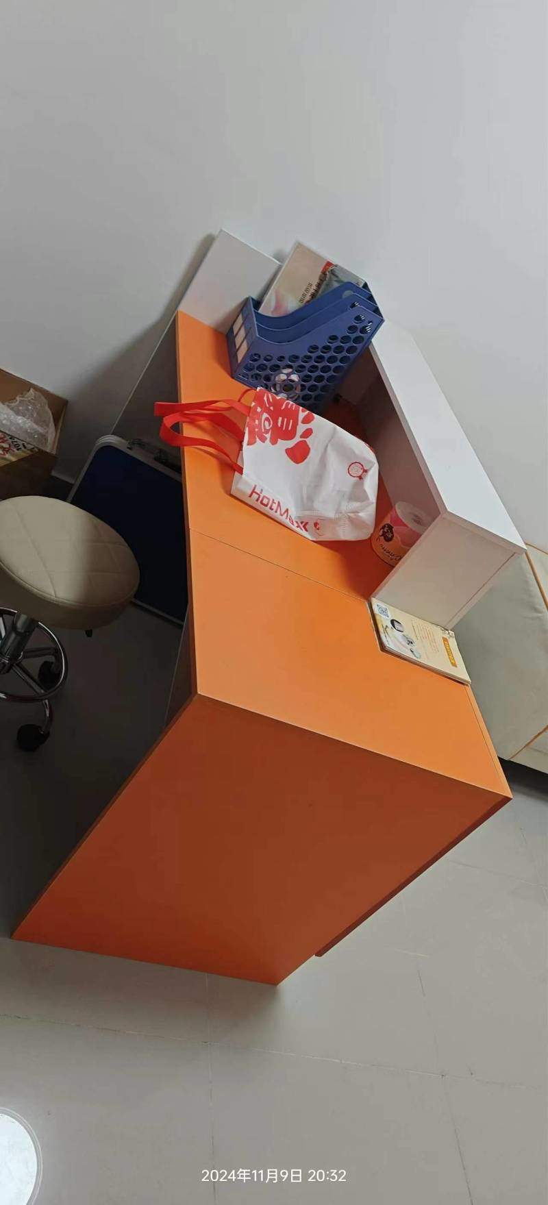 养生馆不开了，赚钱太难了，给钱就卖