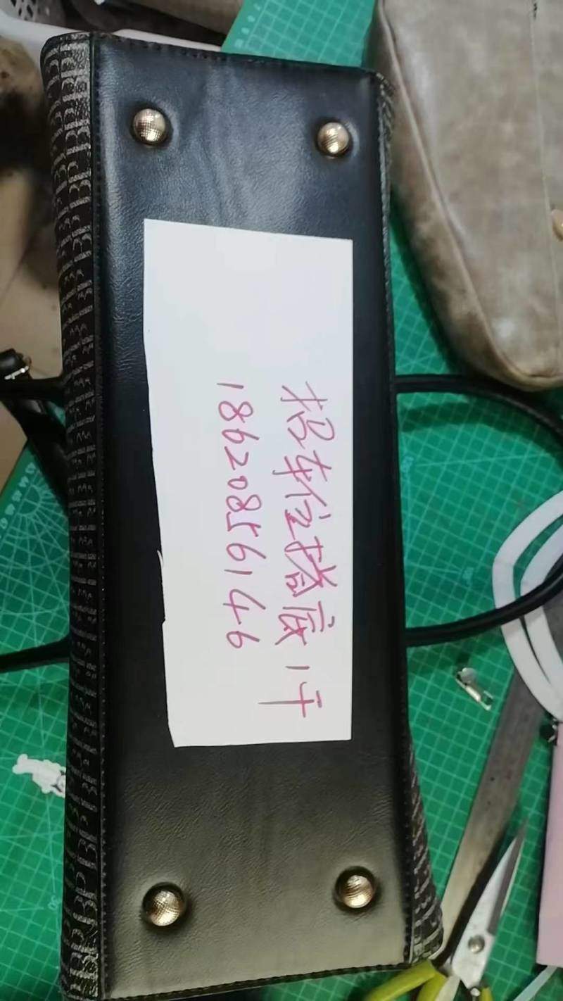 招专业车位搭底