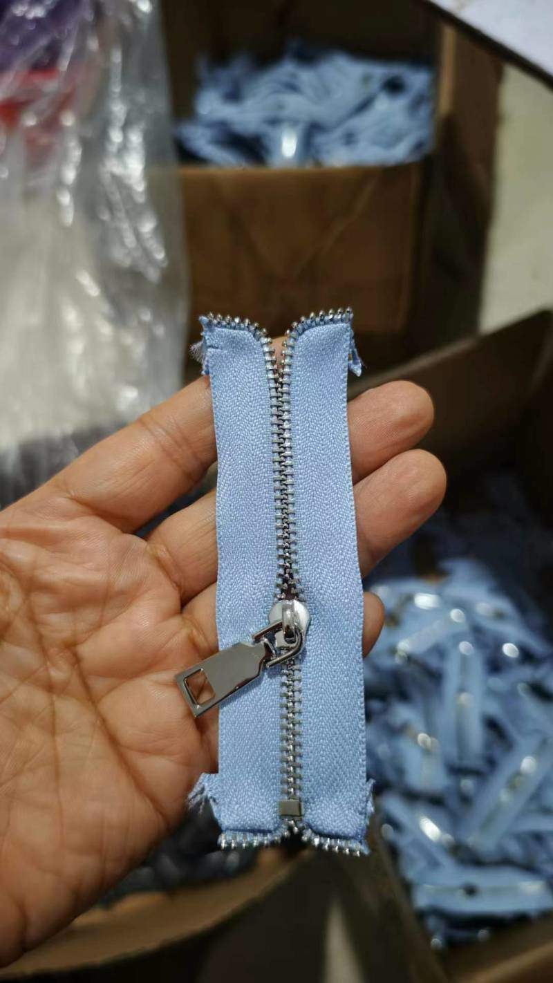 招烧拉链，3500条