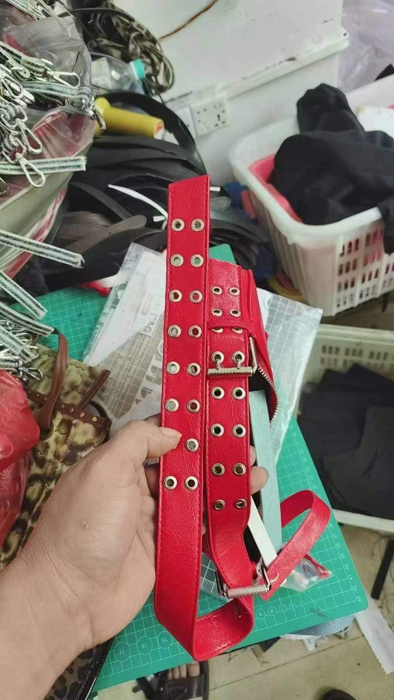 招打五金的打鸡眼