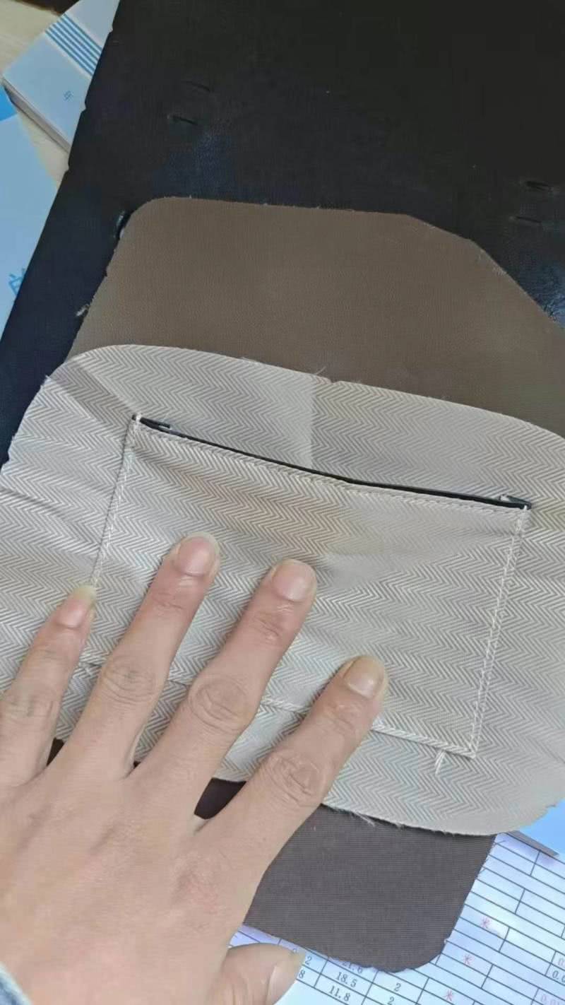 招临时车巴代拉窗一名