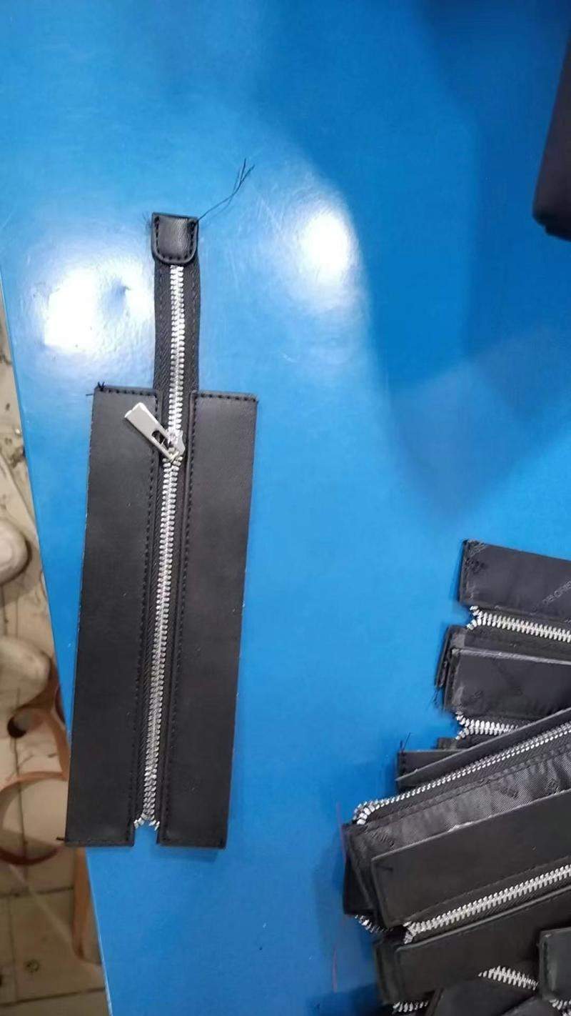 招长期临时车位2名