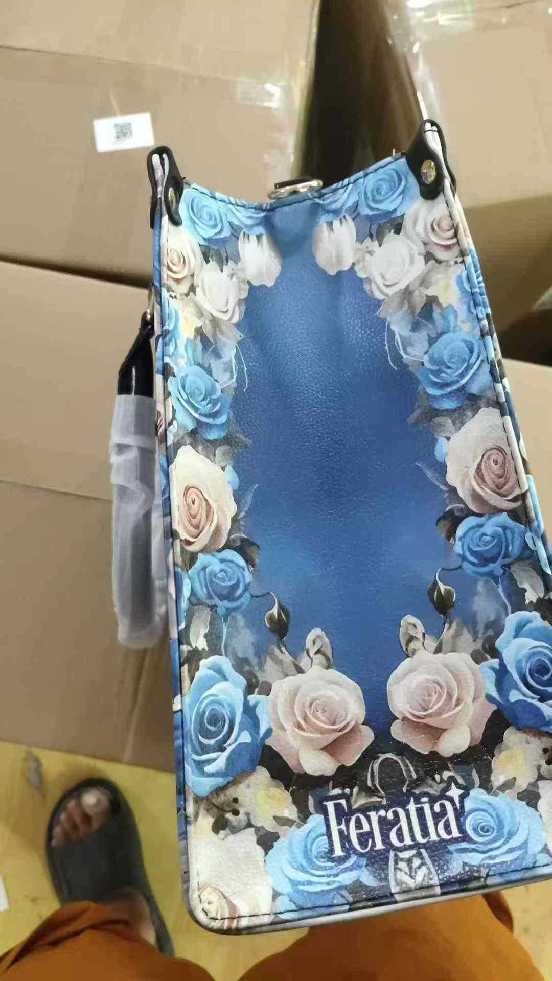 招台面专业加托一名，高车五名