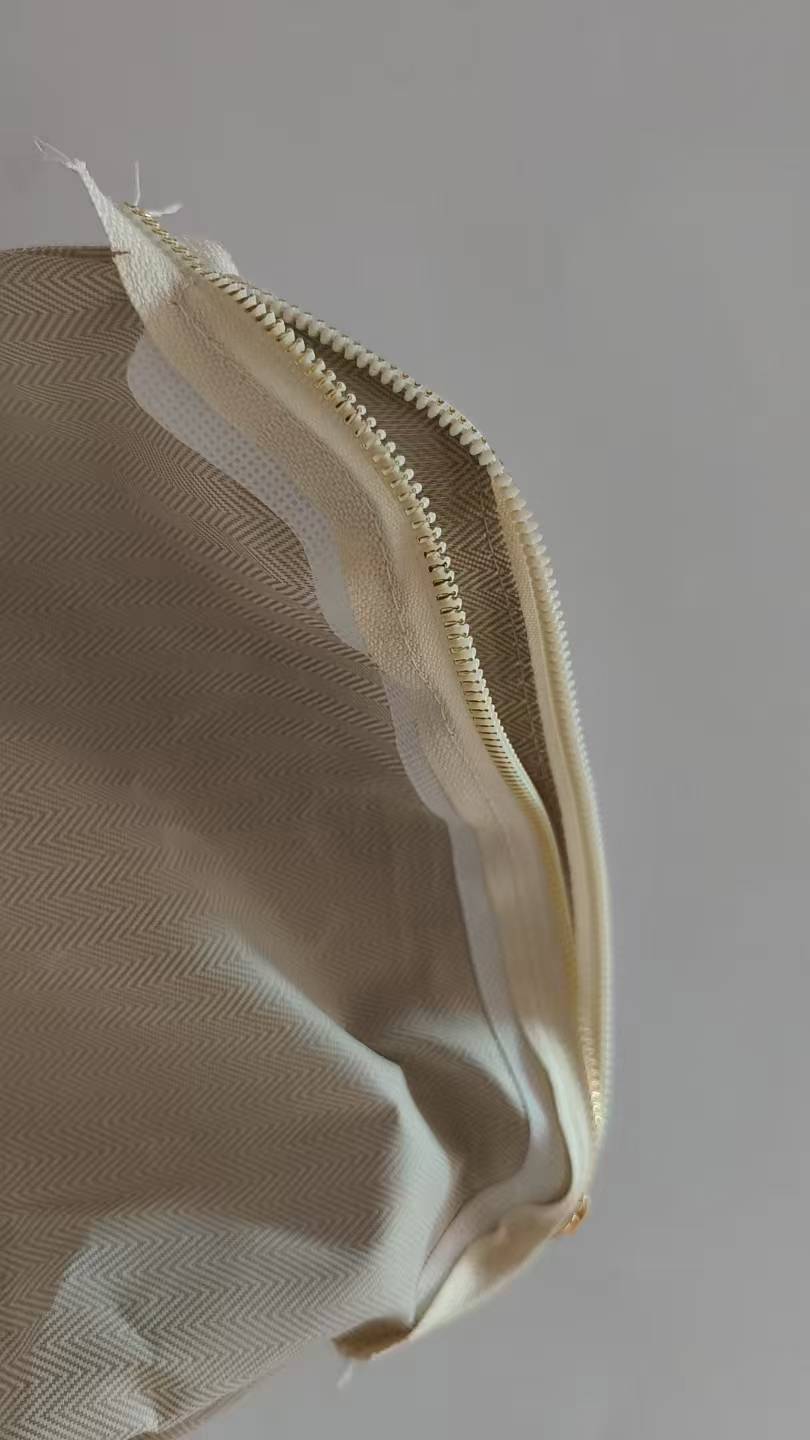 招专业车拉链平车一名