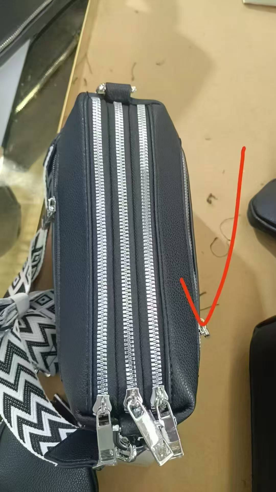 招专业塞纸二名