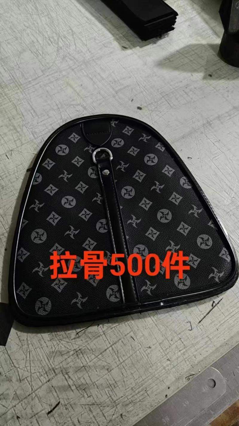 招临时车位 《拉骨》一名