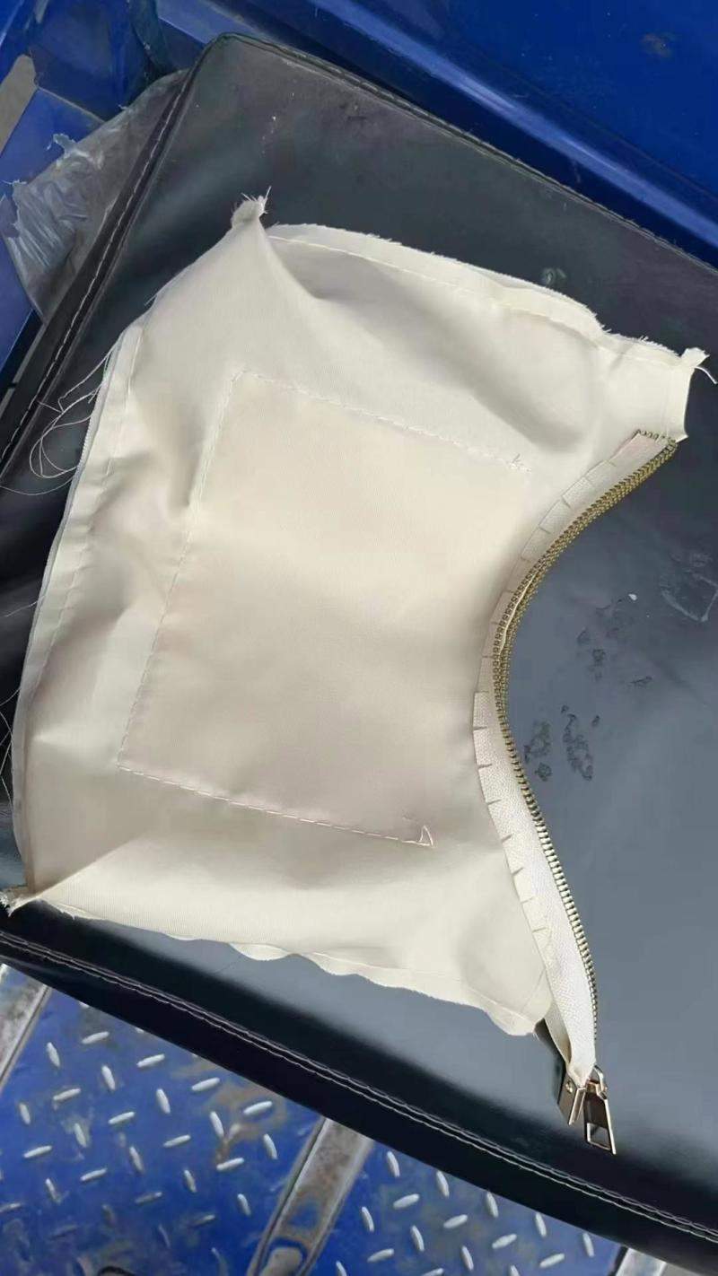 招车位1名