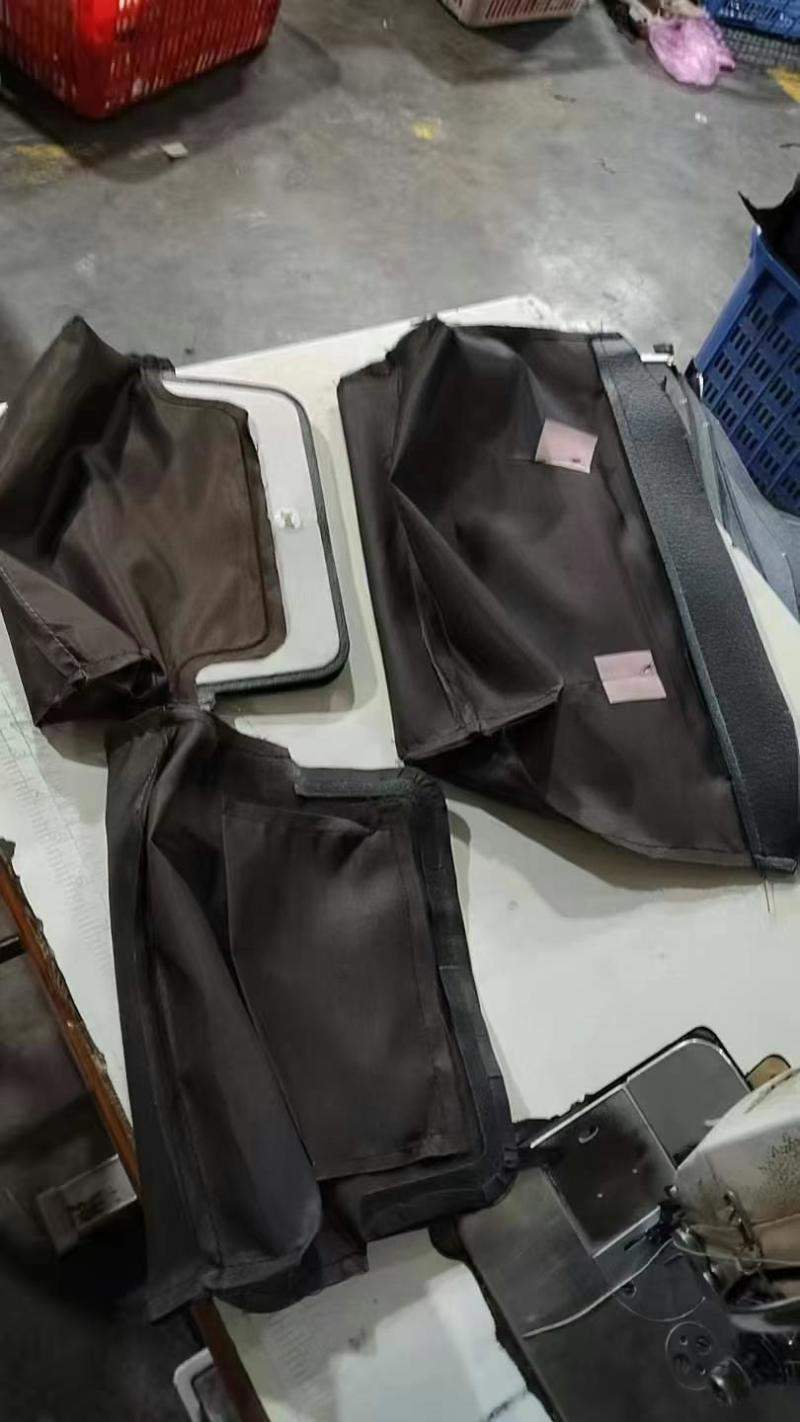 招车位埋内袋，不用放唛头，2650个袋，0.2一个裡袋