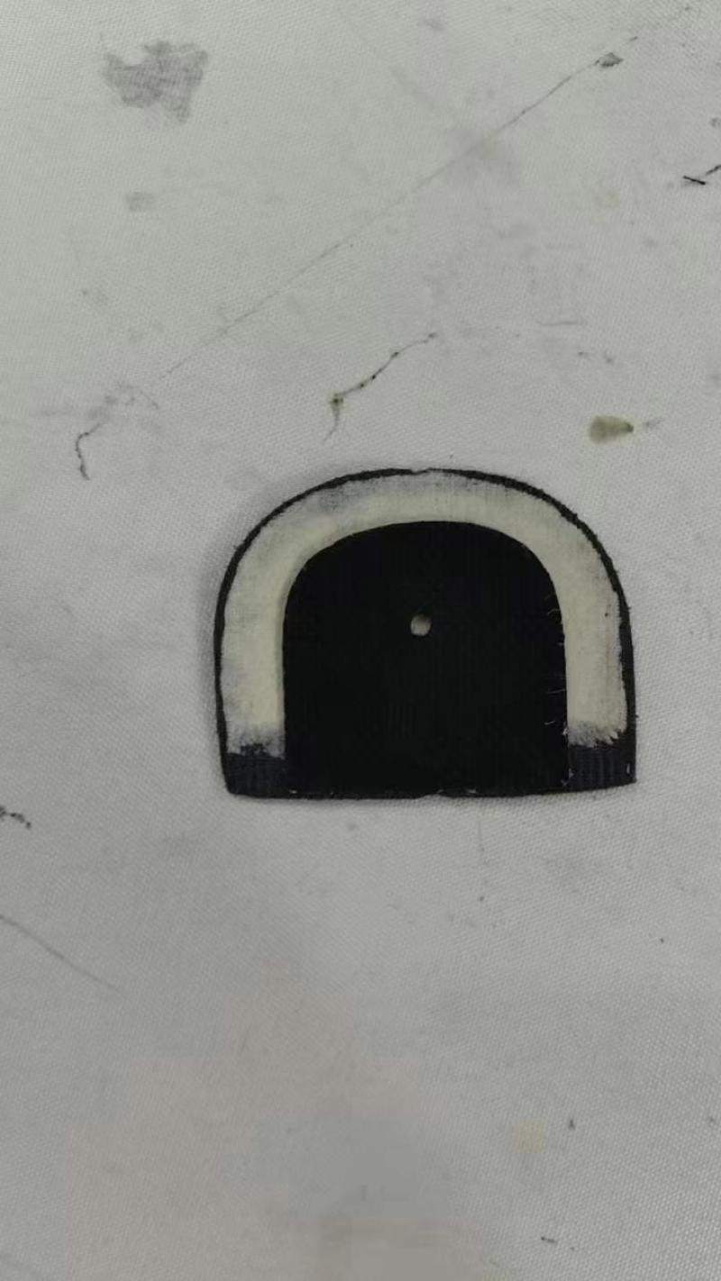 招专业折边机一名