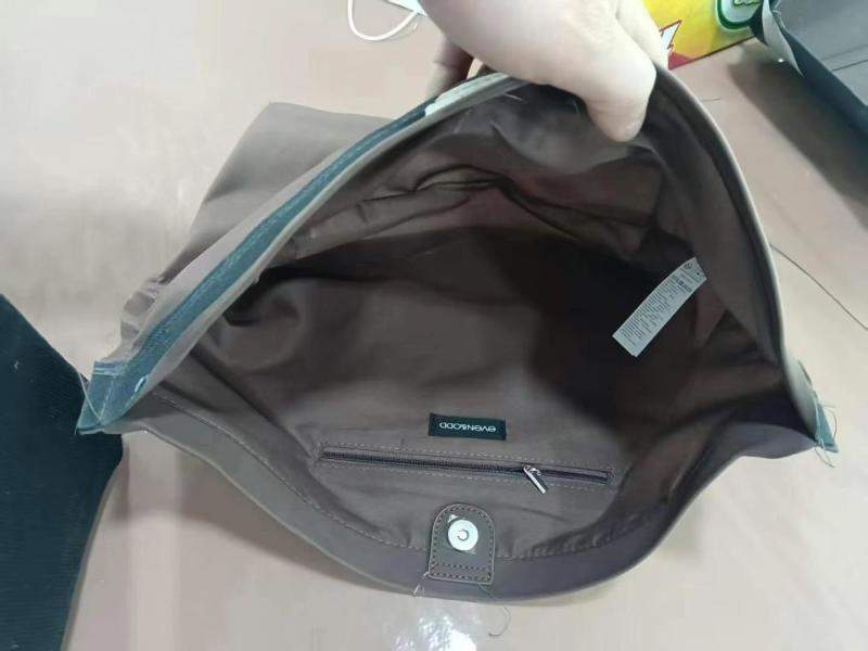招车位埋里袋，台面加托杂胶