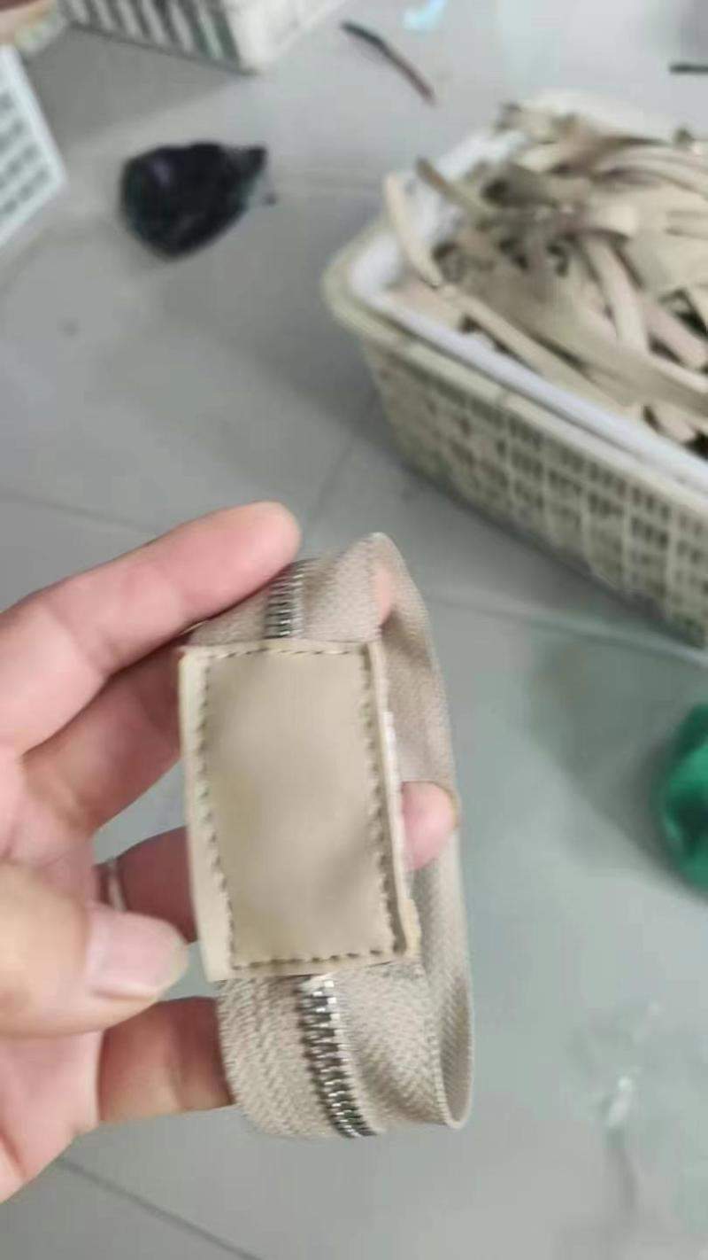 招车位驳前幅，装侧袋，搭底