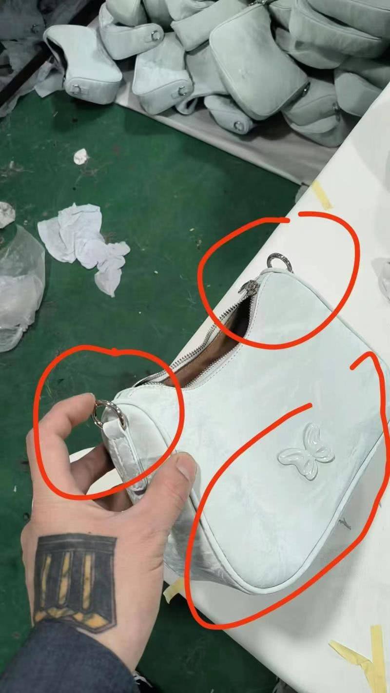 招专业翻袋一人，