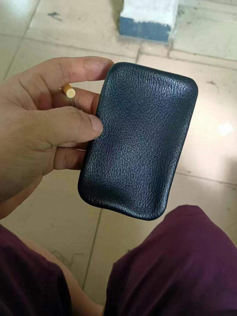 招高车套月亮包袋口拉链