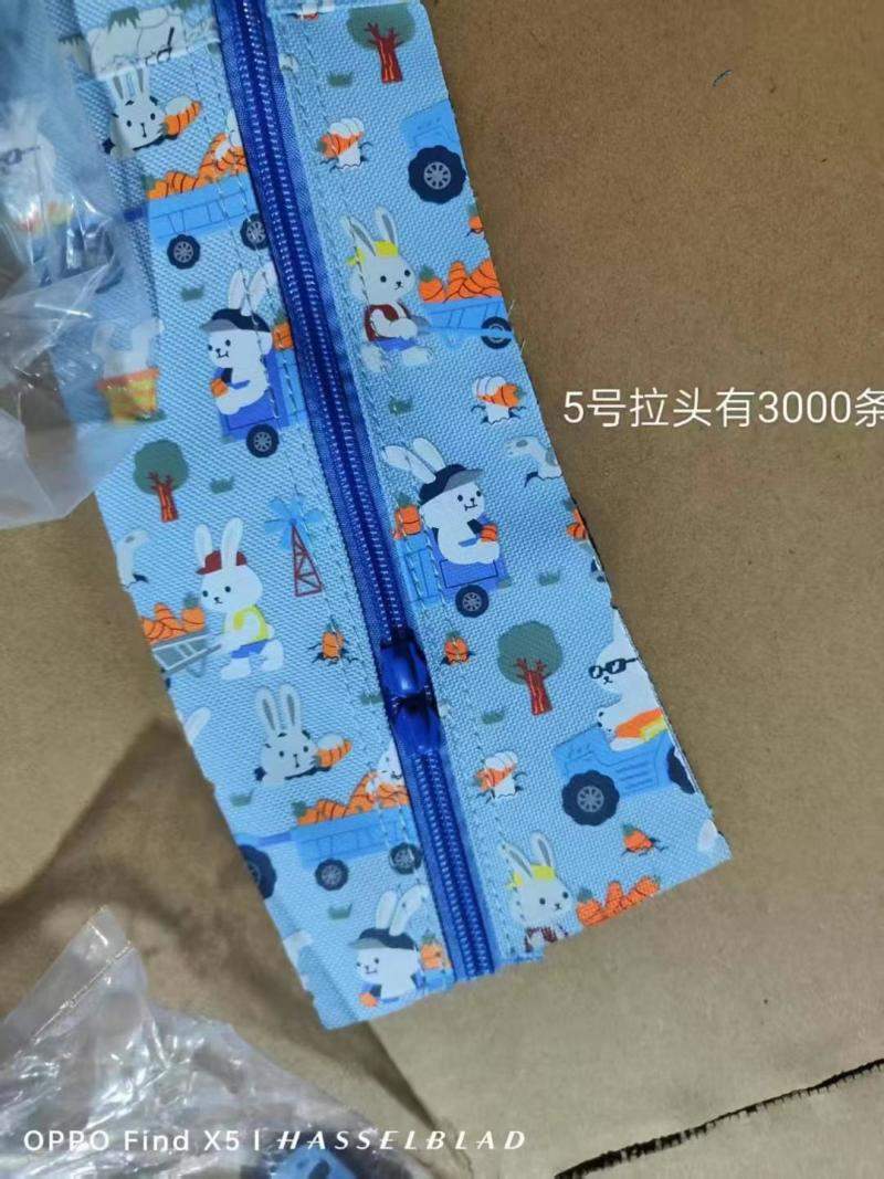 今天招个临时工专业穿拉头的