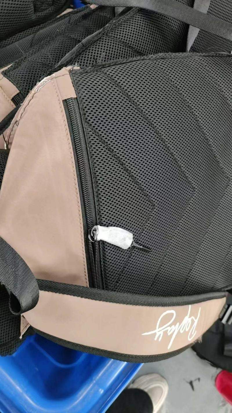 招临时车后福拉链