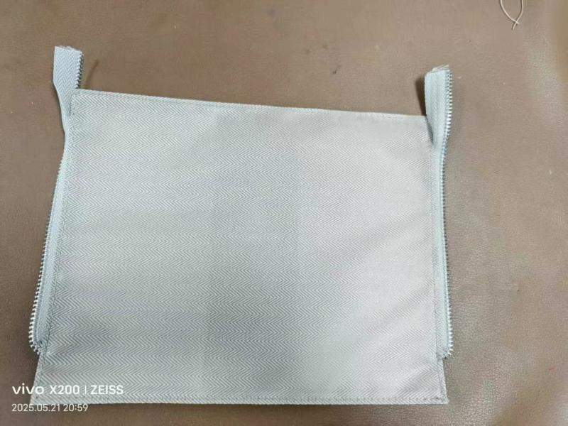 招一个临时车位记件2名要有责任心