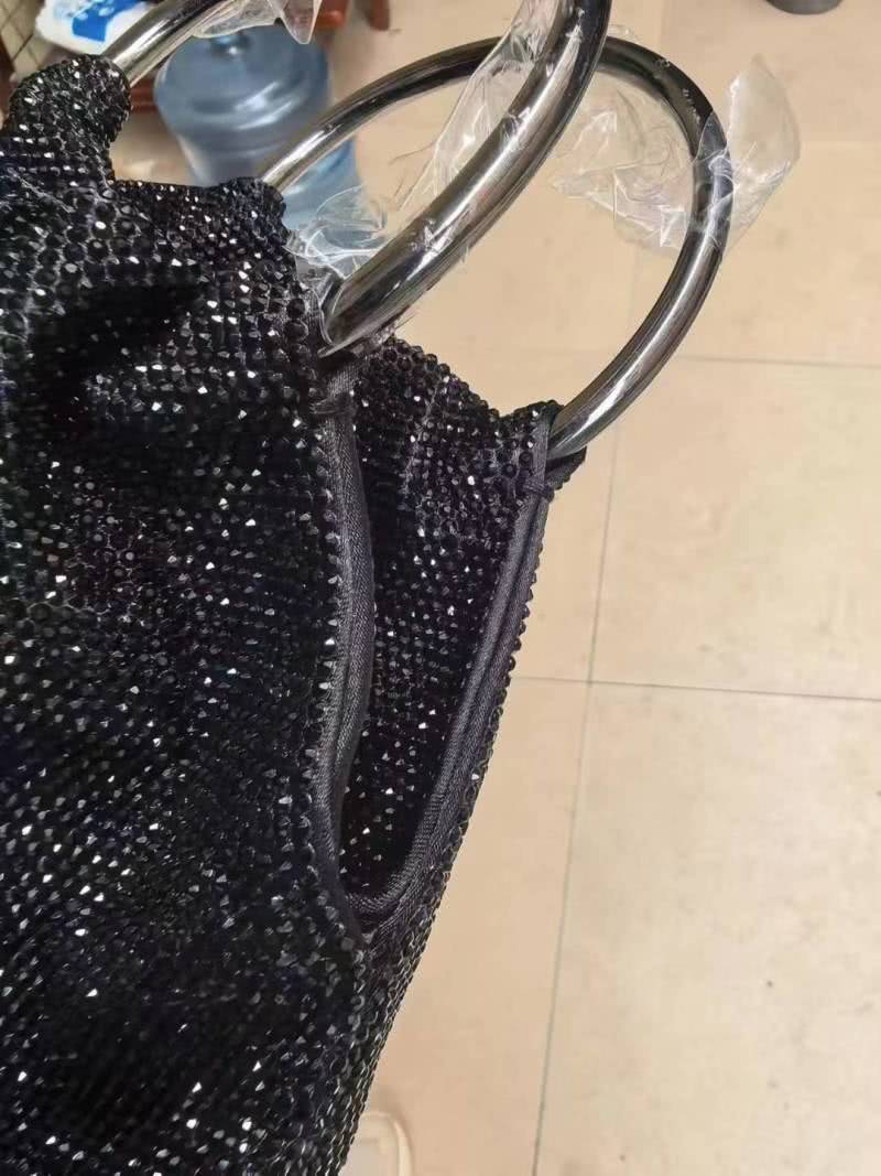 招熟手手缝1名。缝4个口