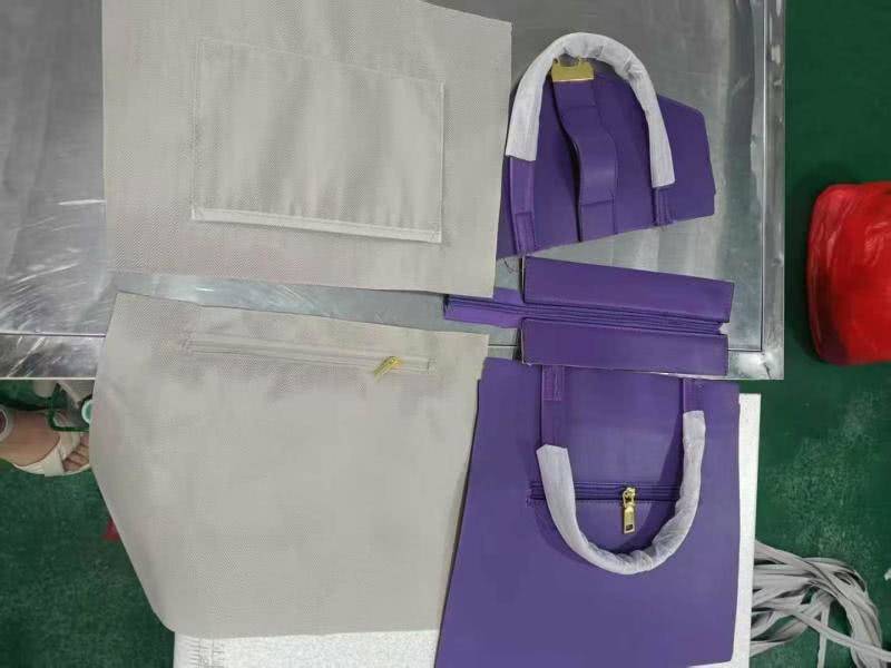 招上前后里布拉链及反车底放唛头0.5一套，550个