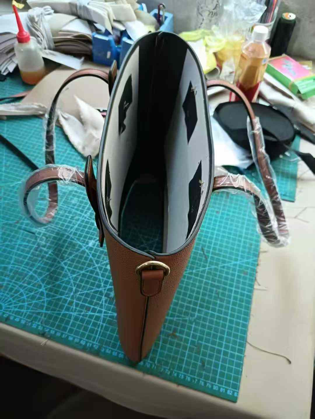 招电脑车车半成品耳仔