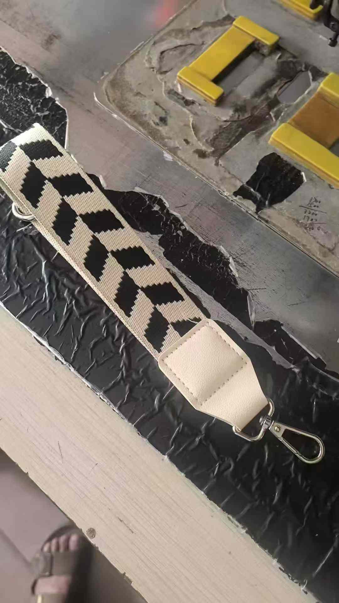招熟手车耳子