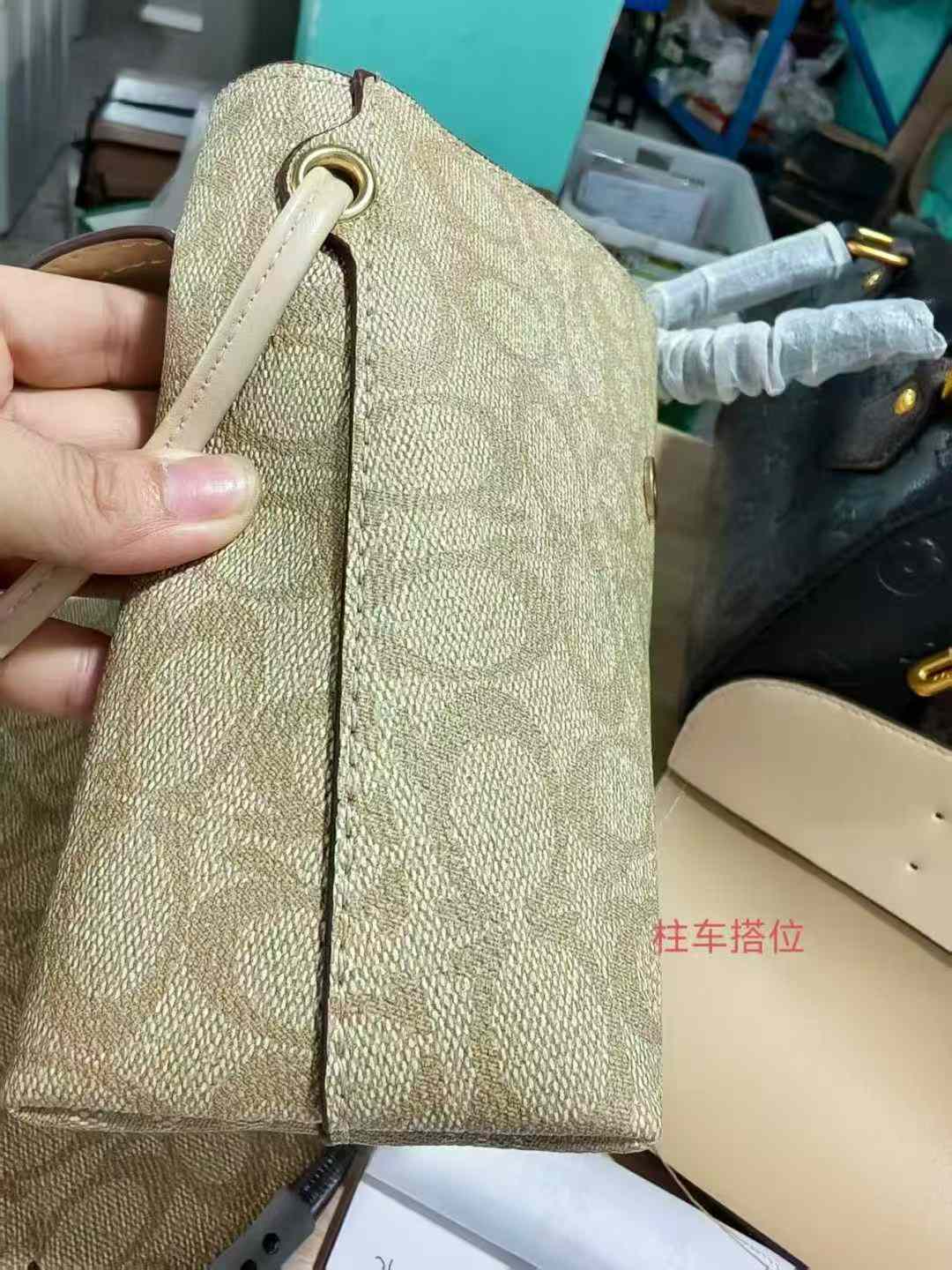招临时柱车2名
