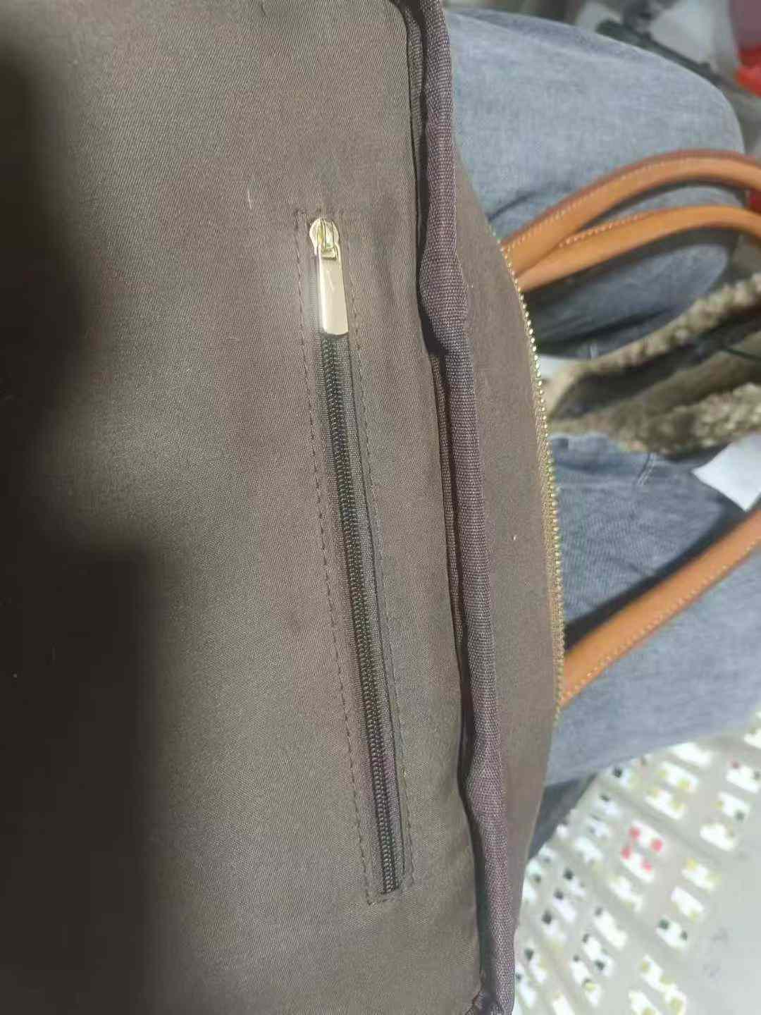 招临时车位专业车日本单，车位拉窗