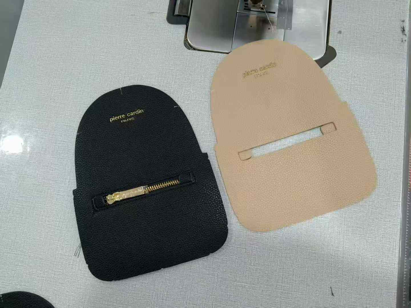 招车面料拉窗一名