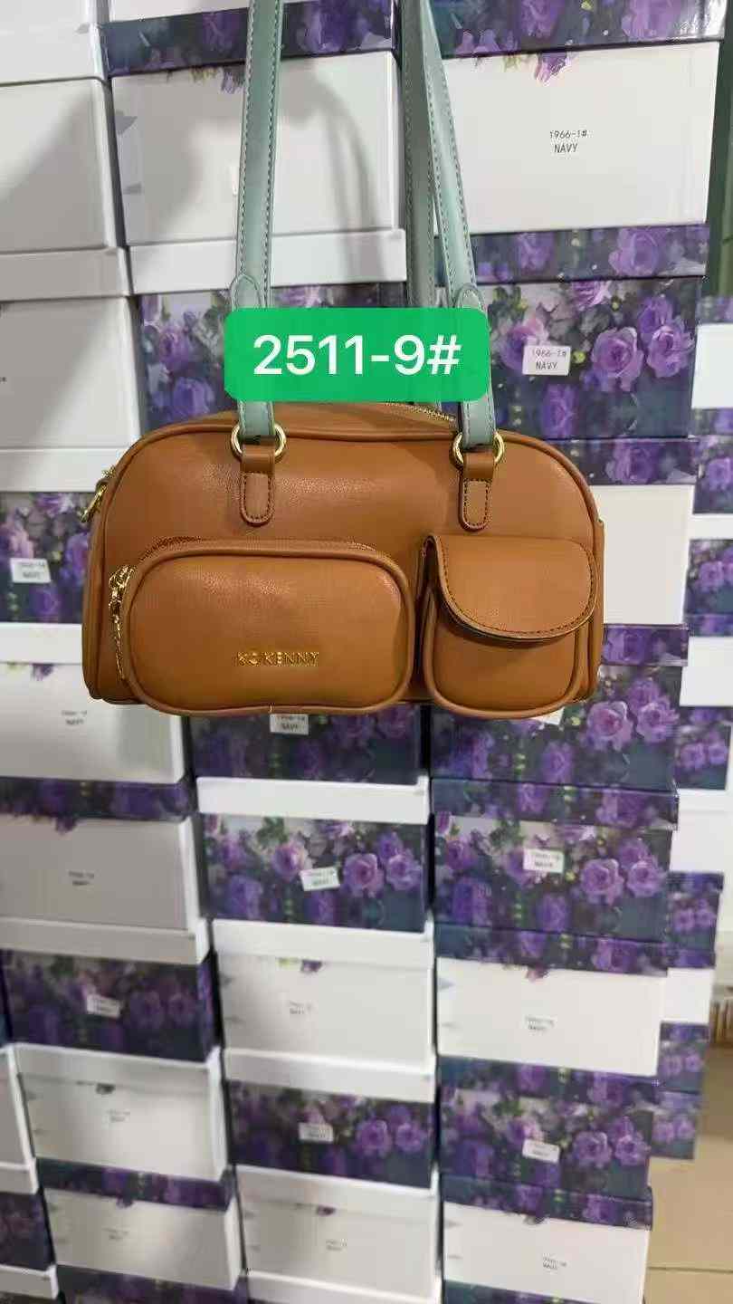 招聘、专业装前袋