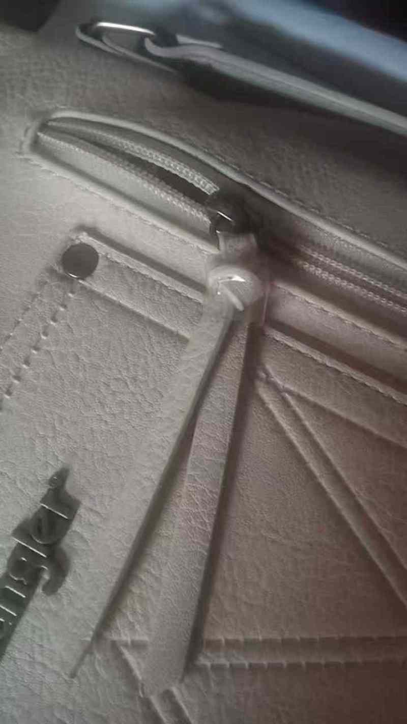 招手工打拉牌，套胶筒