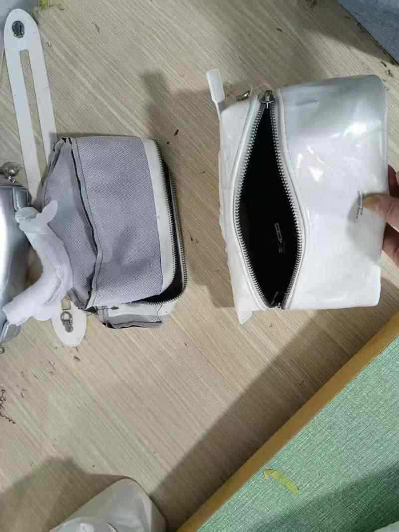 高车1.2一个，高车计时26一个小时，台面17一个小时