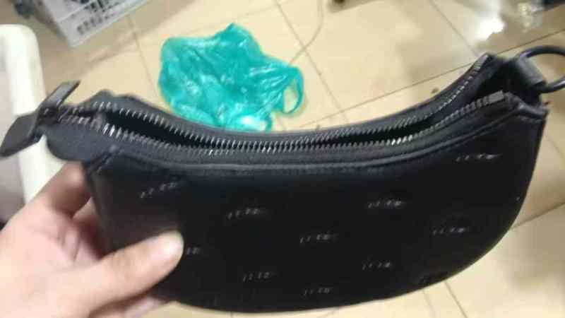 招三个高车套袋口，有几万个