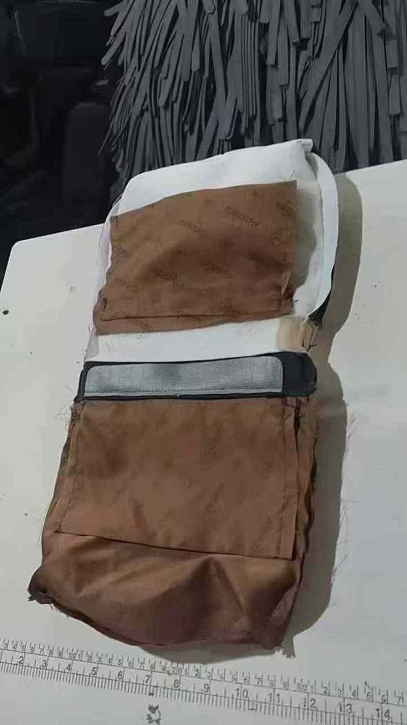 招车位埋内袋放唛头，5000个袋