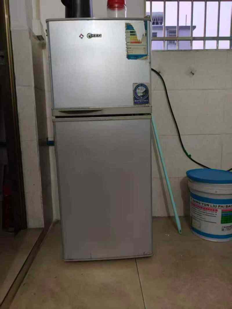 洗衣机7.5公斤一台，冰箱123升一台