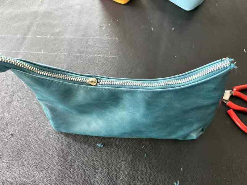 找五金穿拉头，0.22个×400个