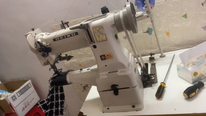 自己开厂留了一台好高车，现在出